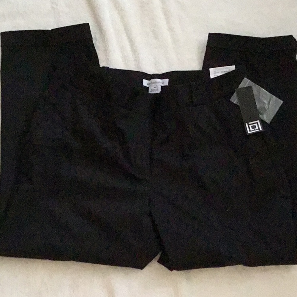 NWT Liz Claiborne Back C apris